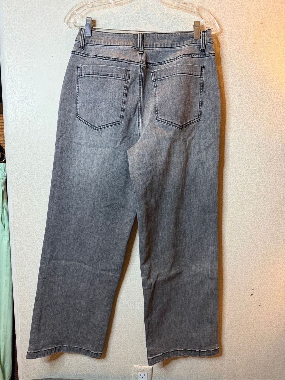 NWT Flamingals gray stone washed jeans - Picture 5 of 9